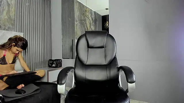 Chatroom XXX en direct de Alessa_HL