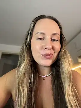 Mona_Plus' Live XXX Chat