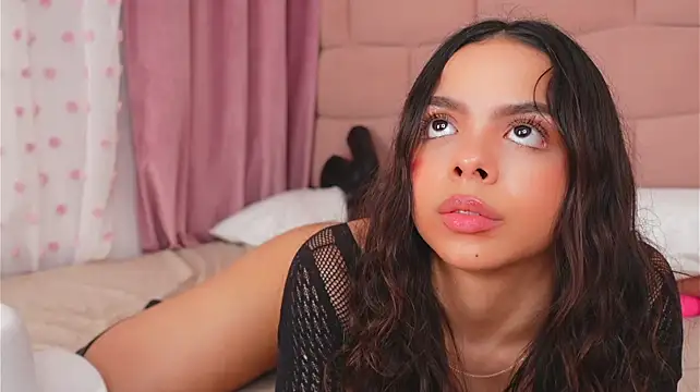 BambiRoses live XXX chat