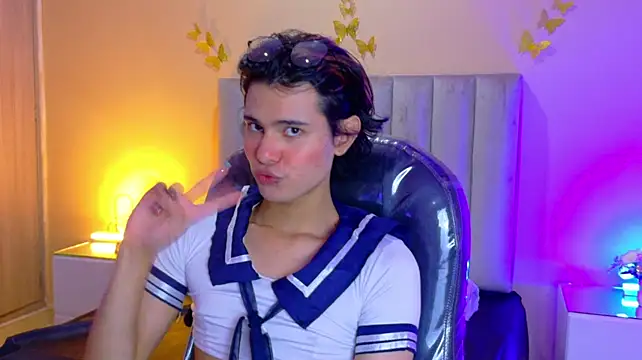 Derek_Sinn live XXX chat