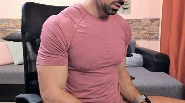 HotHunkTrainer – Naživo XXX chat