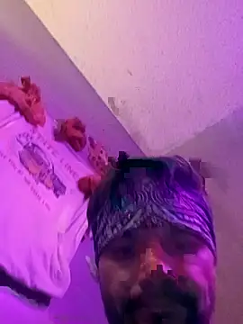 LegendaryLukeFilmCo élő XXX-chatje