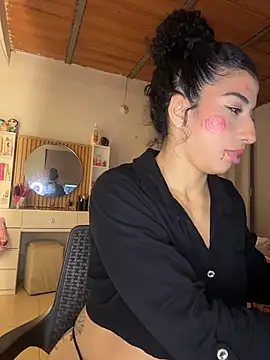 Miily_0 Chat XXX in diretta