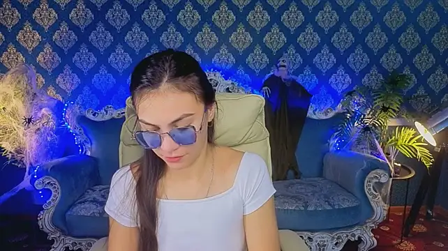 Chat XXX en directo de BelllaMiller