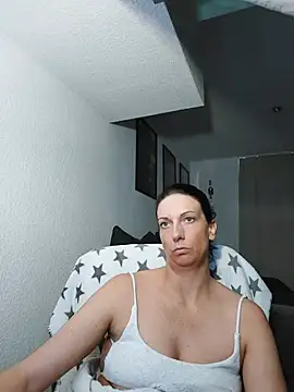 SexyJulia21n Live XXX chat