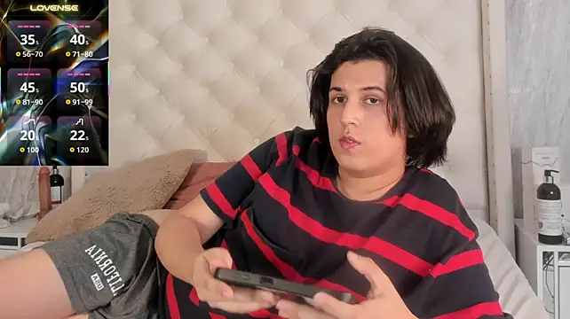 Monteszzo's Live XXX Chat