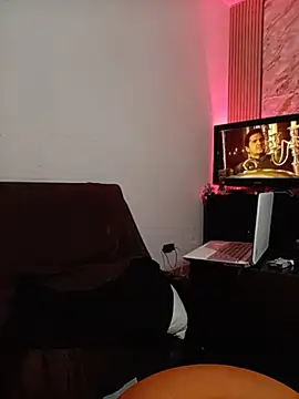 Chatroom XXX en direct de HannibalLester