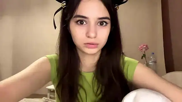 Barbie_ee Chat XXX in diretta