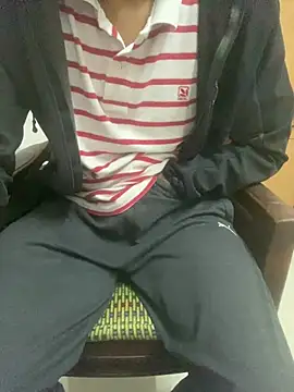 Онлайн чат XXX slimmdaddyy