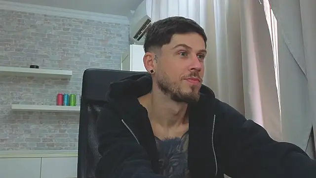 JonahShaw live XXX chat