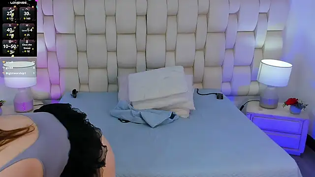 MiaYMolly live XXX chat