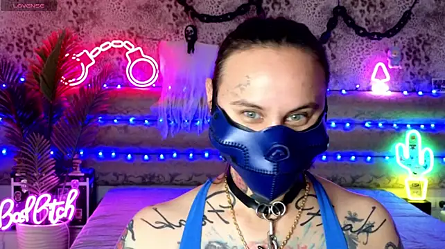 Cool_Freak_ Live XXX-chat