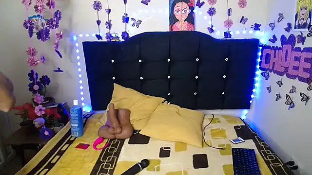 Candy_chloee élő XXX-chatje