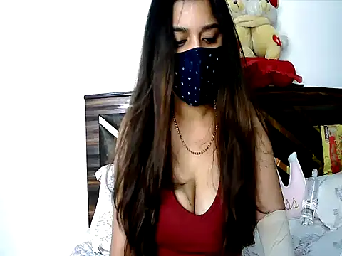 Gloie4u's Live XXX Chat