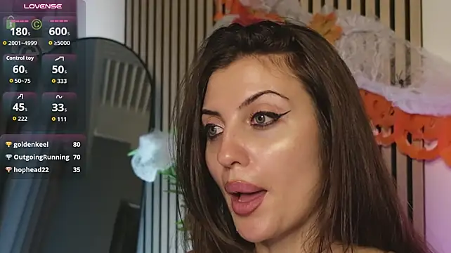 Ema_Reese Chat XXX in diretta