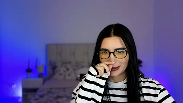 دردشة Little_miaa_ الجنسية المباشرة