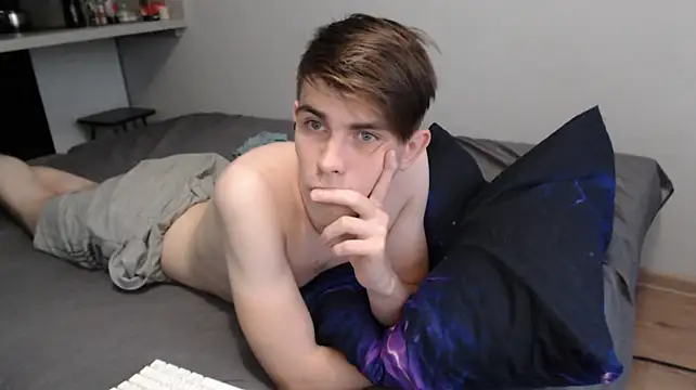 Chat +18 de Student_Oliver ao vivo