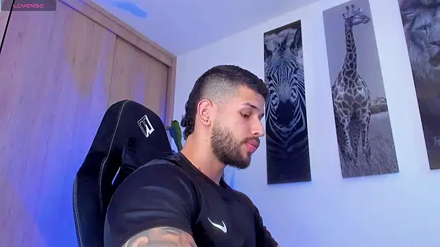 Santos_ramirez1 élő XXX-chatje
