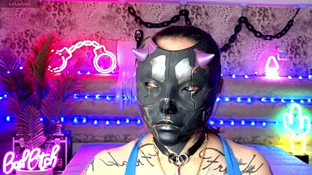 Cool_Freak_ Live XXX-chat