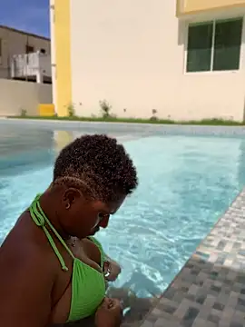 Онлайн чат XXX madelltheebony