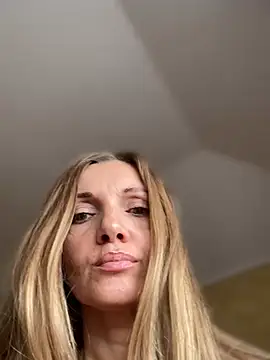 miss_darsi 라이브 XXX 채팅