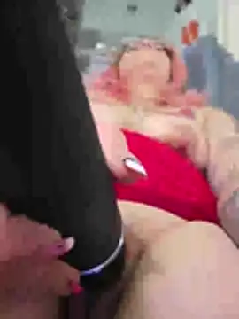 HELLOSKLAn Live XXX chat