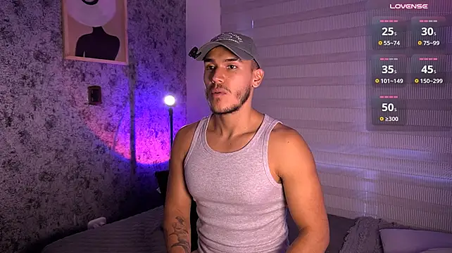 MarkSantozz élő XXX-chatje