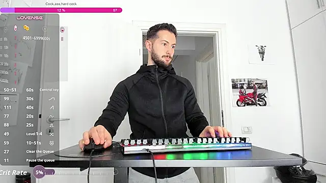XXX chat uživo modela ZackFraser