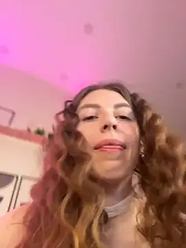 Lolya_ Adlı Modelin Canlı XXX Sohbeti