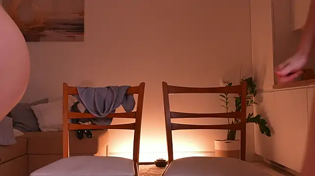 Chat +18 de Miablueye ao vivo