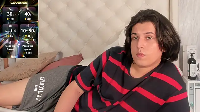 צ'אט XXX בשידור חי של Monteszzo