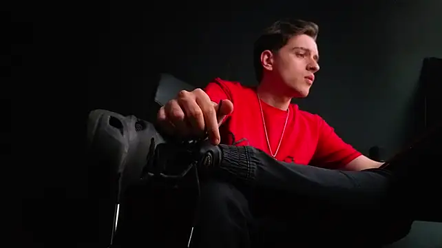 FelixStarkk XXX чат на живо