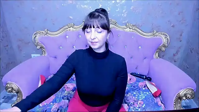 Chatroom XXX en direct de DivinSandra