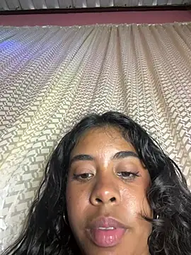 Kyra-Bronw 라이브 XXX 채팅