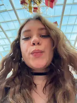 Chat +18 de lucy-joy ao vivo