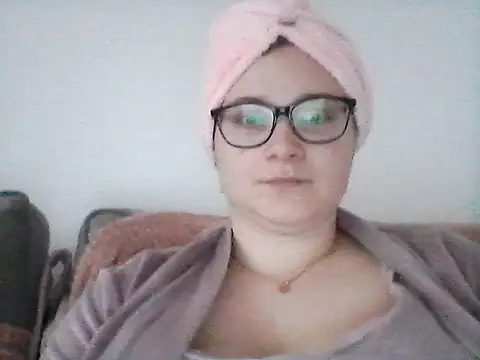 Hot_Ferrarin Live XXX chat