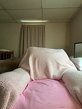 RileyDixのライブXXXチャット