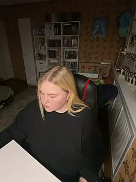 Czat XXX na żywo – Mira_Lunar