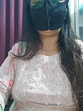 Aishwaryaa_69 XXX чат на живо