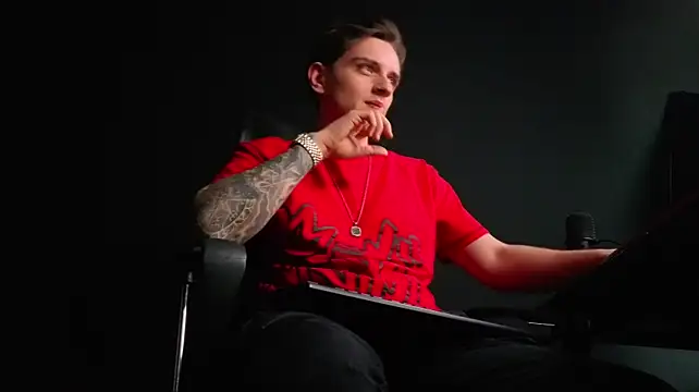 XXX chat uživo modela FelixStarkk