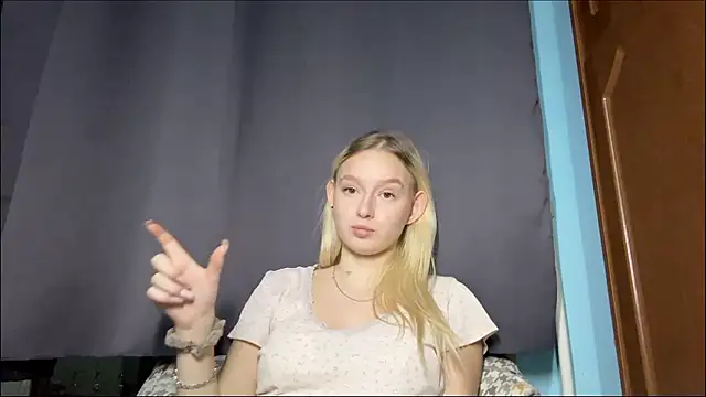 custombaby Live XXX-Chat