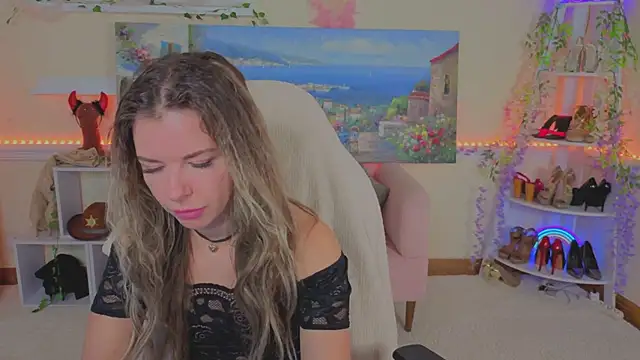 XXX chat uživo modela Real_Tini