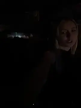 XXX chat uživo modela Crazy-Rosa