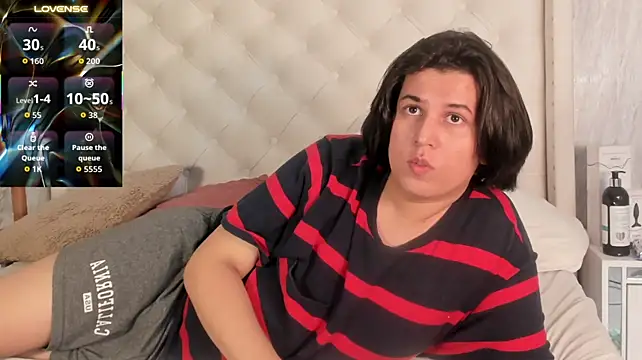 Monteszzo live XXX chat