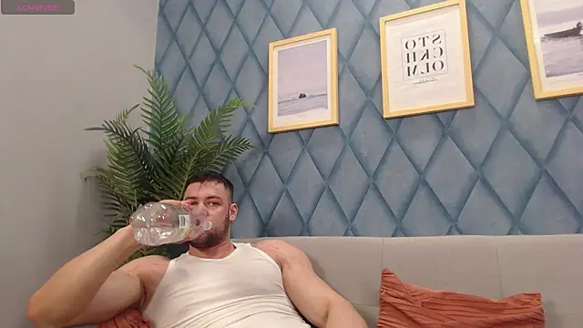 Chat +18 de RyannWest ao vivo