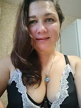 Susan8421's Live XXX Chat