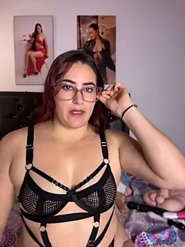 ChloeeLaurent's Live XXX Chat