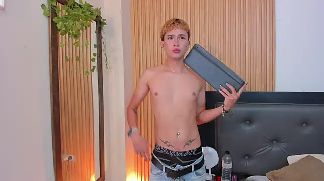 RyanFox1 Live XXX-Chat