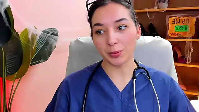 Chat +18 de Meagn_Extasy ao vivo