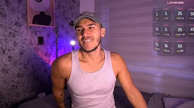 XXX chat uživo modela MarkSantozz